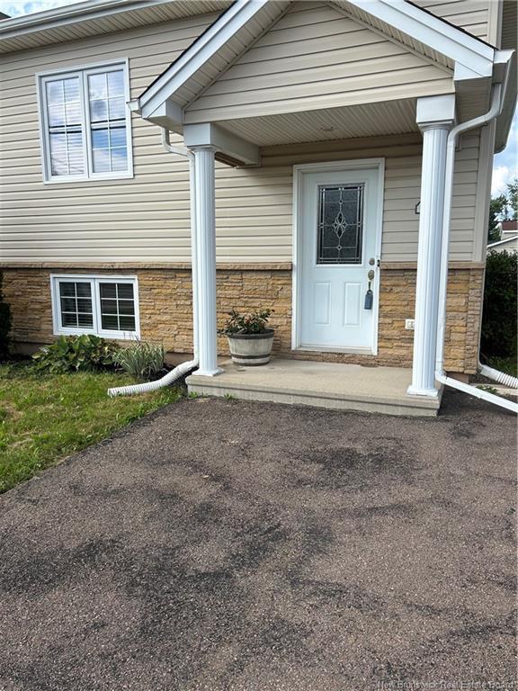 106 Lakeburn Ave, Dieppe, NB