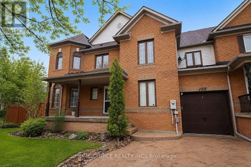 155 HOLLANDVIEW TRAIL  Aurora, ON L4G 7J2