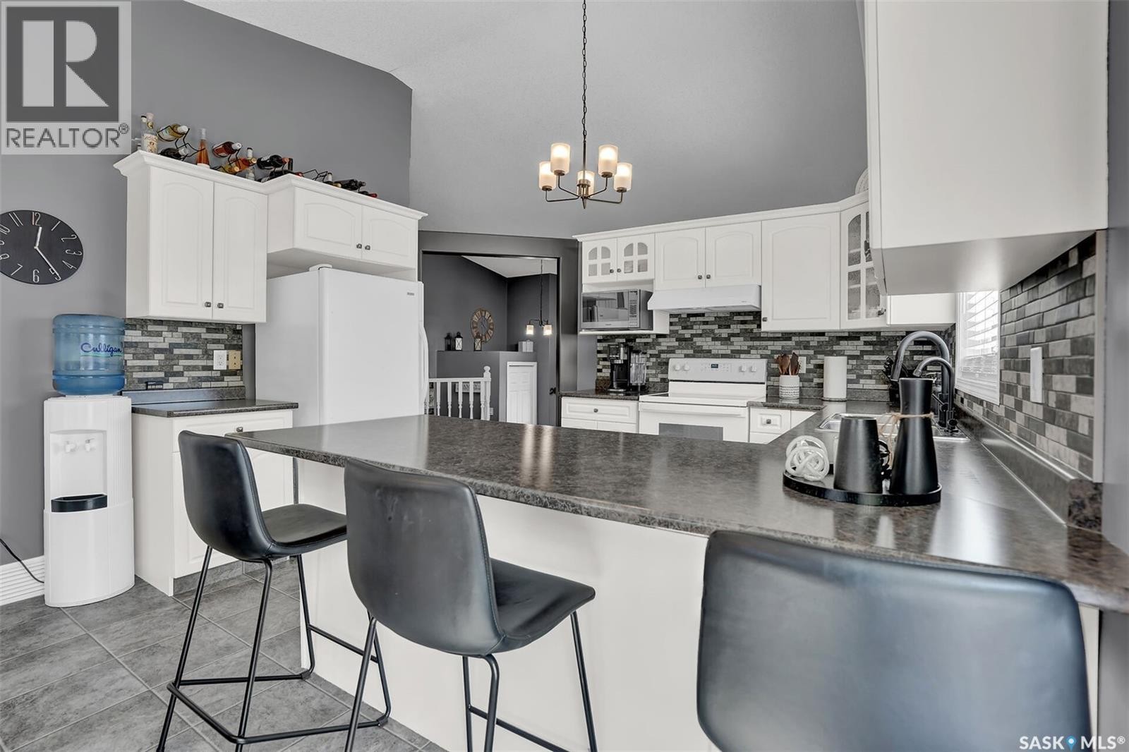 1355 Maple Leaf Crescent N, Regina, SK