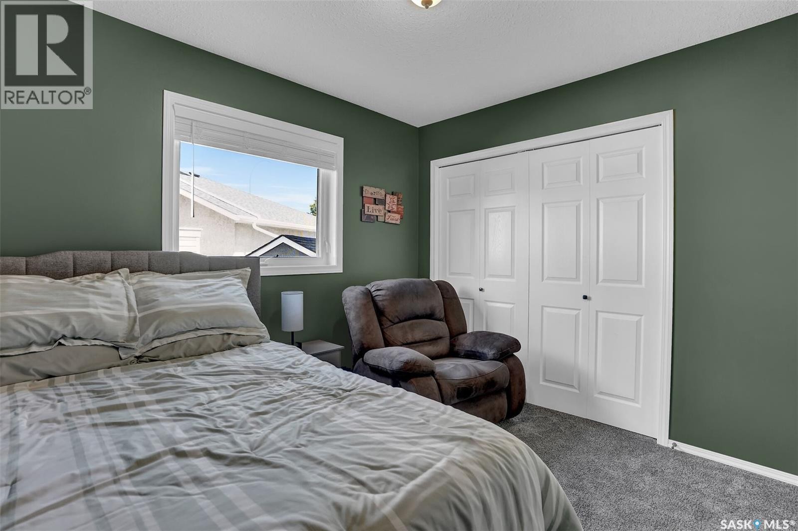 1355 Maple Leaf Crescent N, Regina, SK