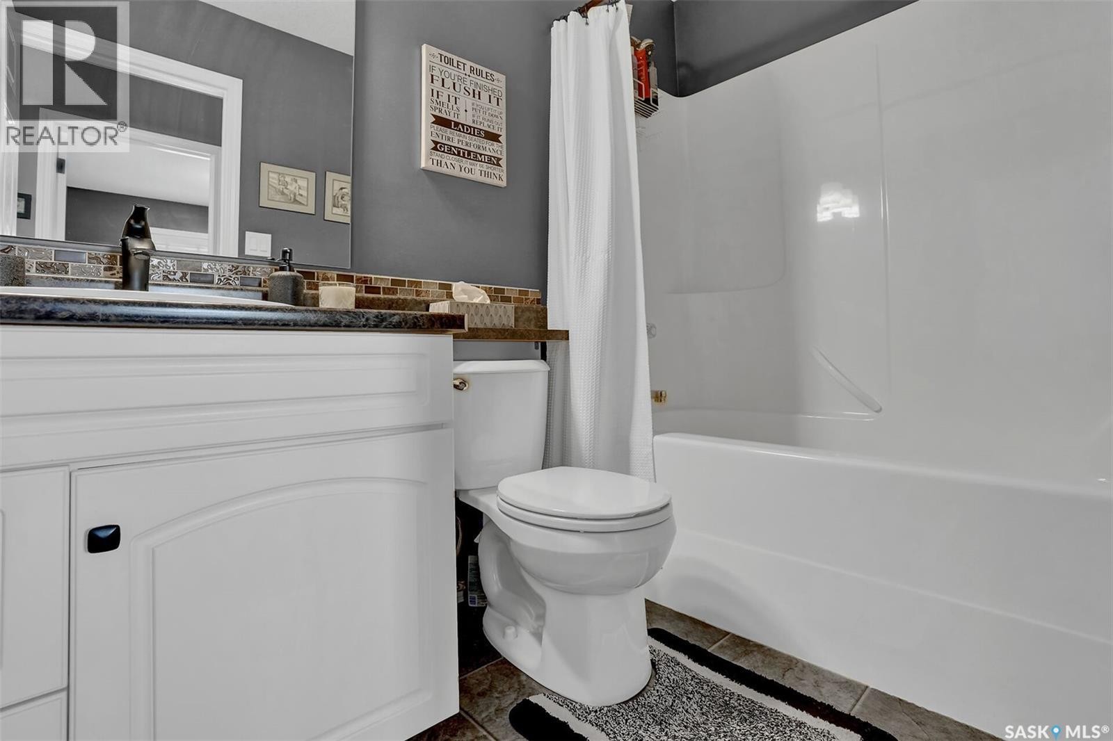 1355 Maple Leaf Crescent N, Regina, SK