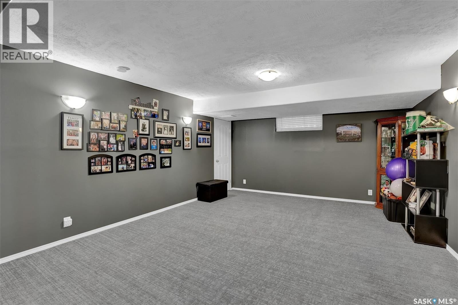 1355 Maple Leaf Crescent N, Regina, SK