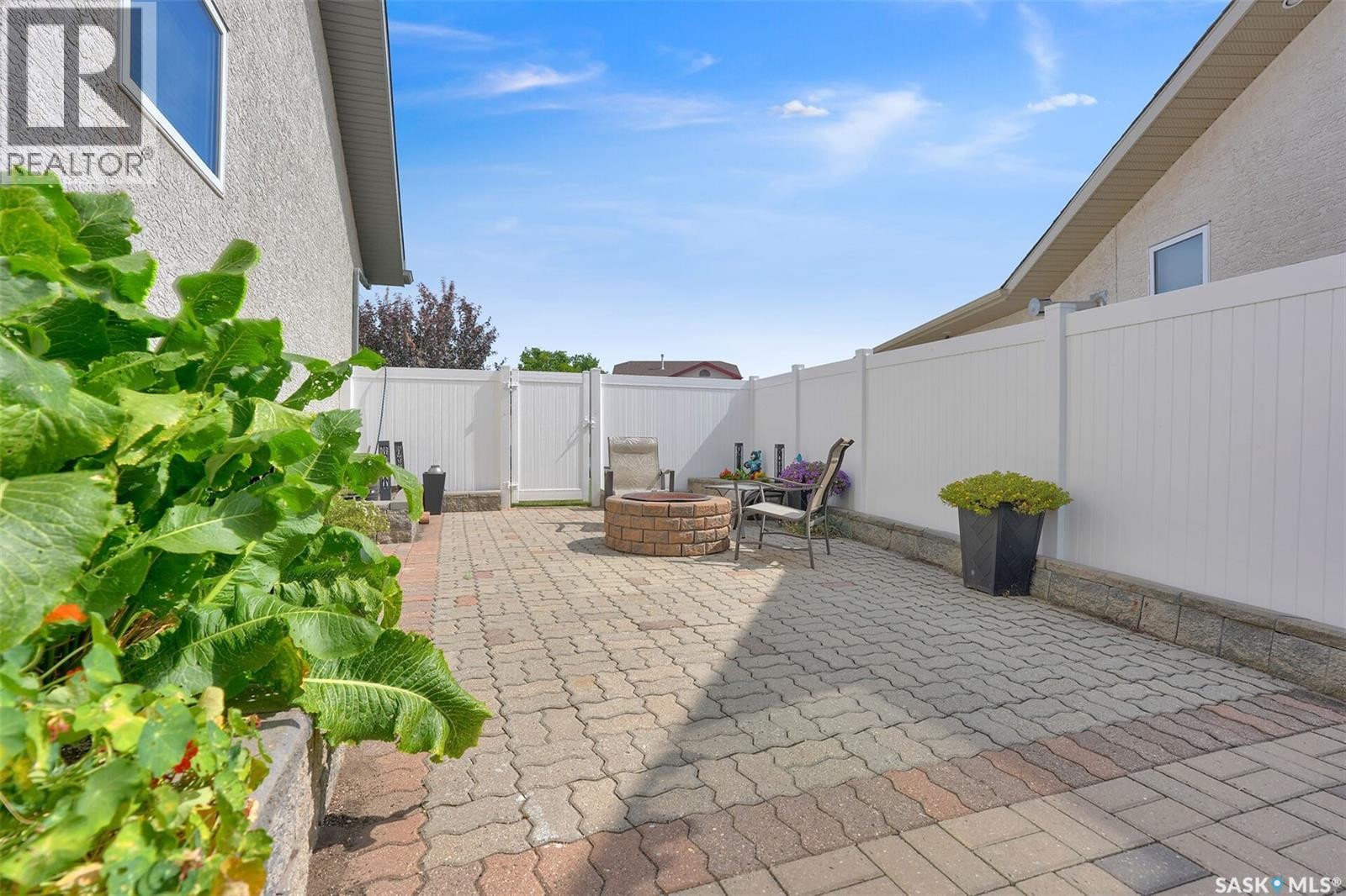 1355 Maple Leaf Crescent N, Regina, SK