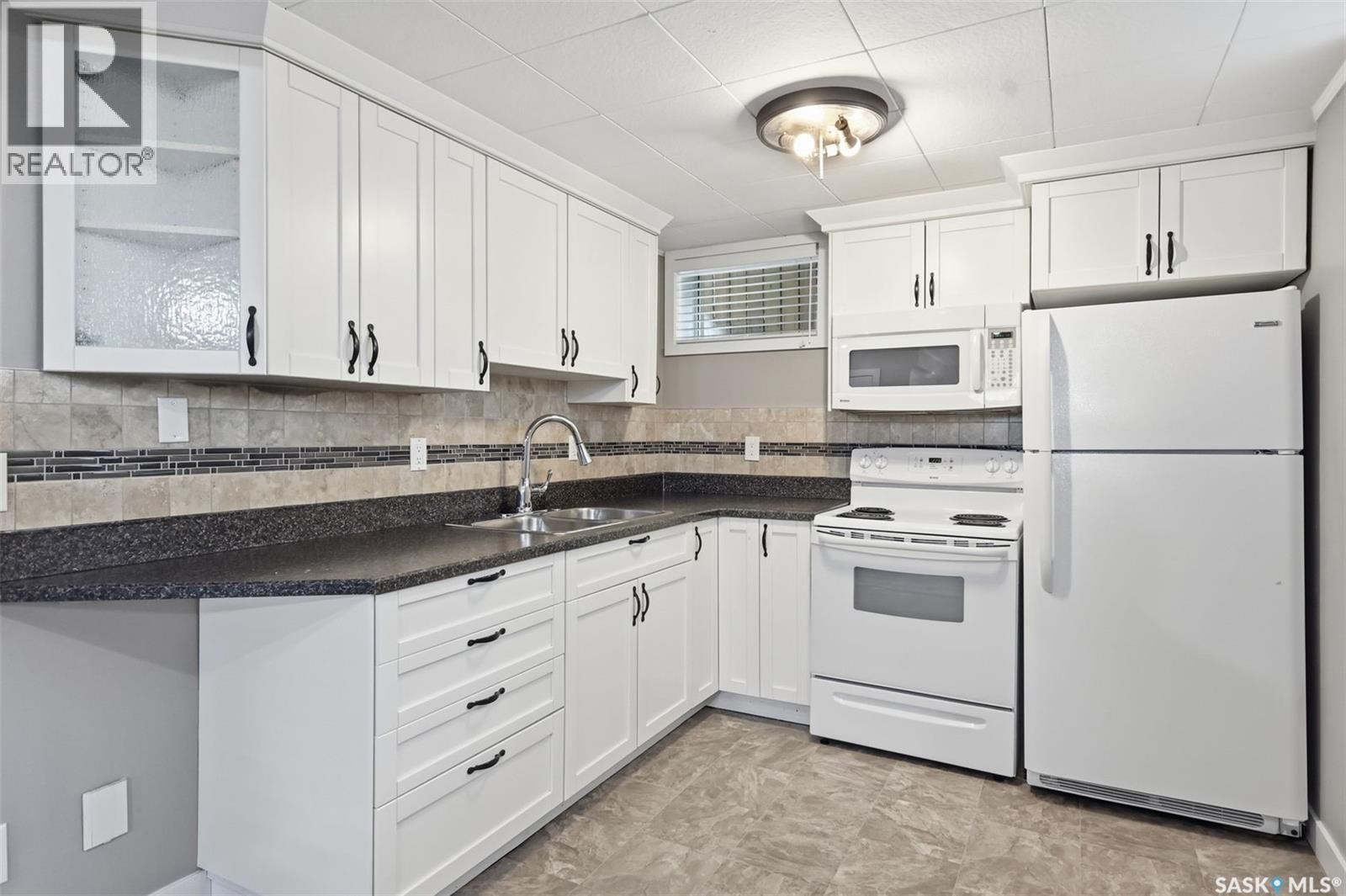 220 3Rd Street E, Saskatoon, SK