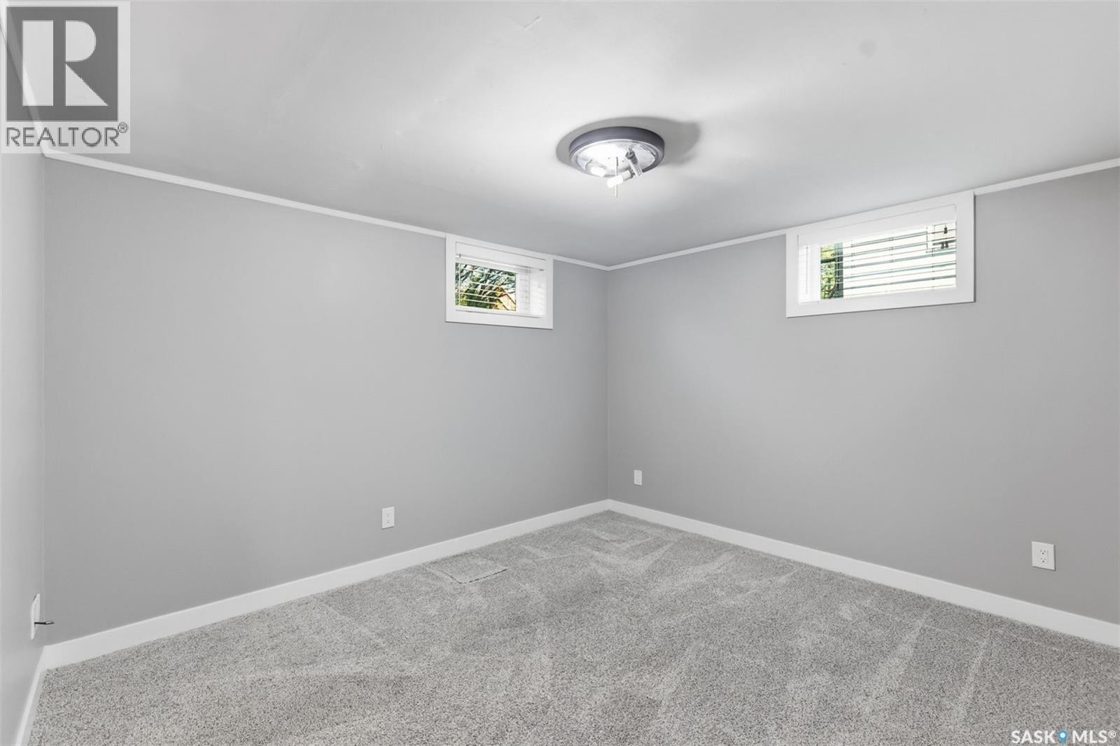 220 3Rd Street E, Saskatoon, SK