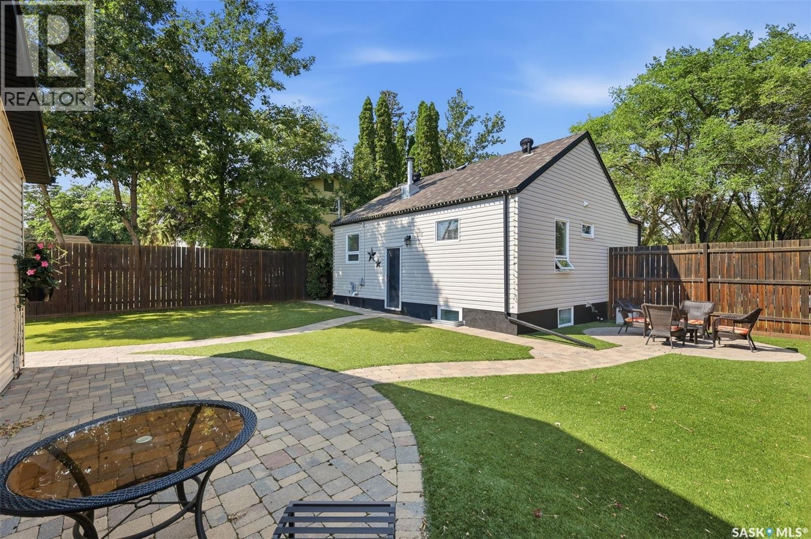220 3Rd Street E, Saskatoon, SK