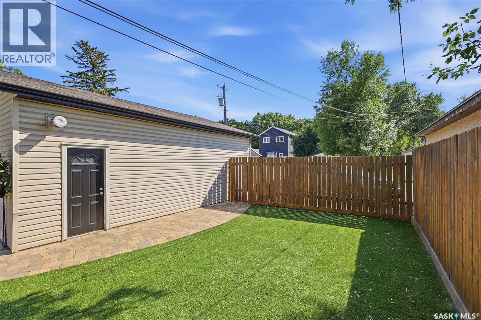 220 3Rd Street E, Saskatoon, SK