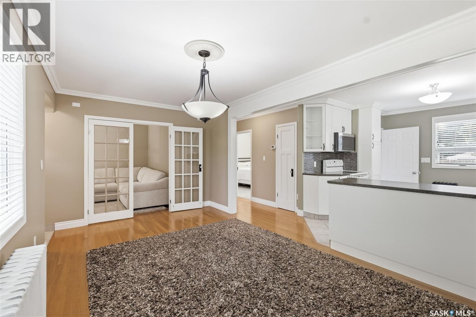 220 3Rd Street E, Saskatoon, SK