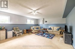 Giant Family Room - 