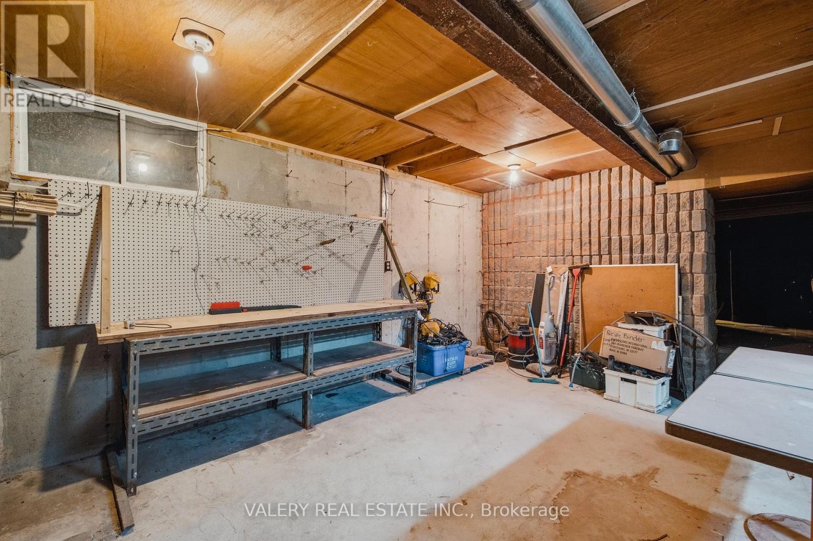34 Chalmers Street N, Cambridge, ON