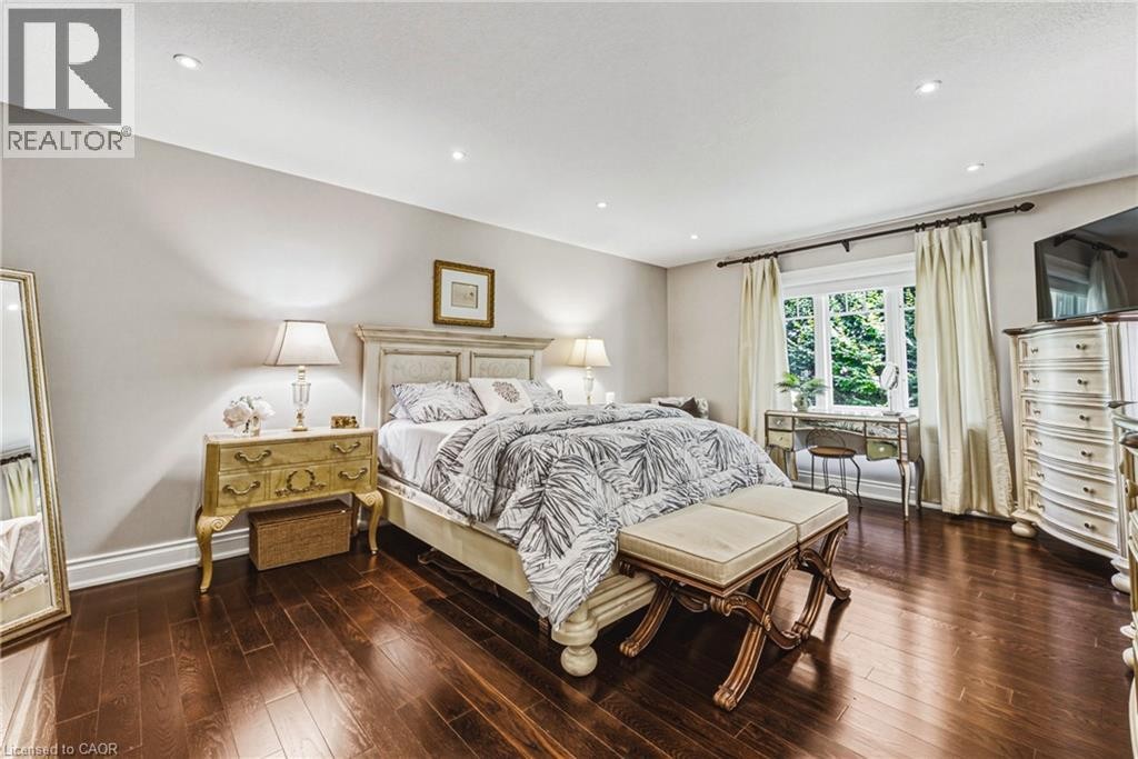 231 Pine Cove Road, Burlington, ON