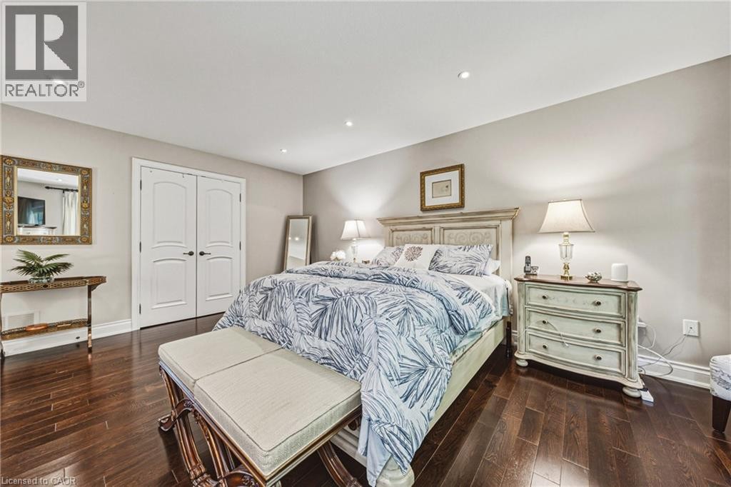 231 Pine Cove Road, Burlington, ON