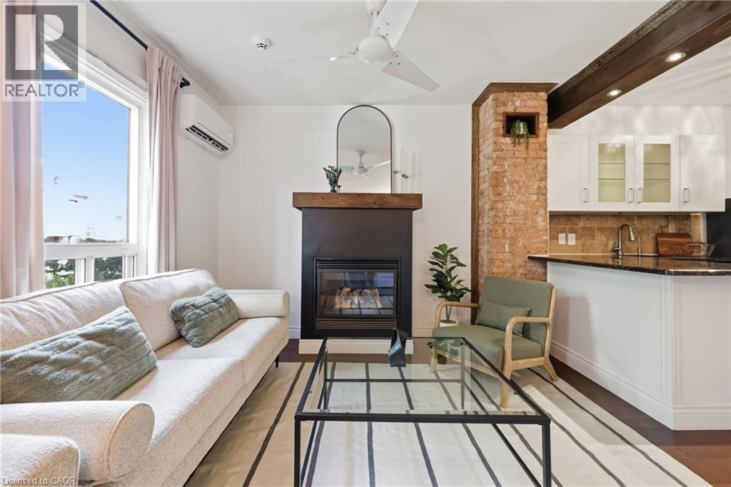 Wall unit A/C. - 128 Robert Street, Hamilton, ON