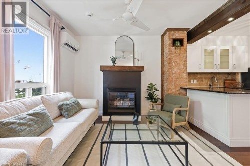 Wall unit A/C. - 128 Robert Street, Hamilton, ON 