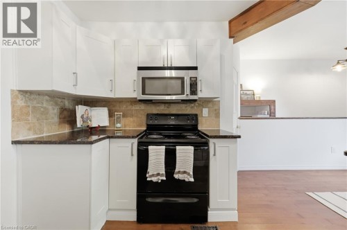 128 Robert Street, Hamilton, ON 