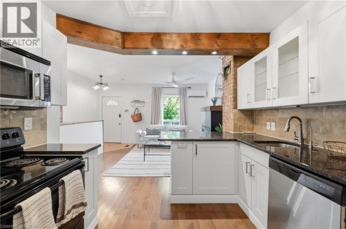 128 Robert Street, Hamilton, ON 