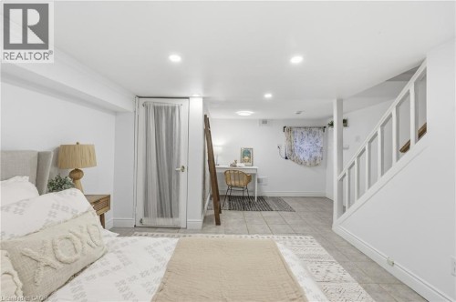 128 Robert Street, Hamilton, ON 