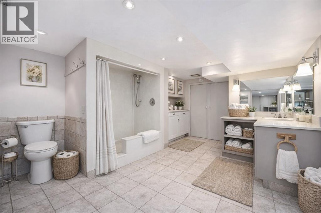 563 Riverside Drive, St Clair, ON