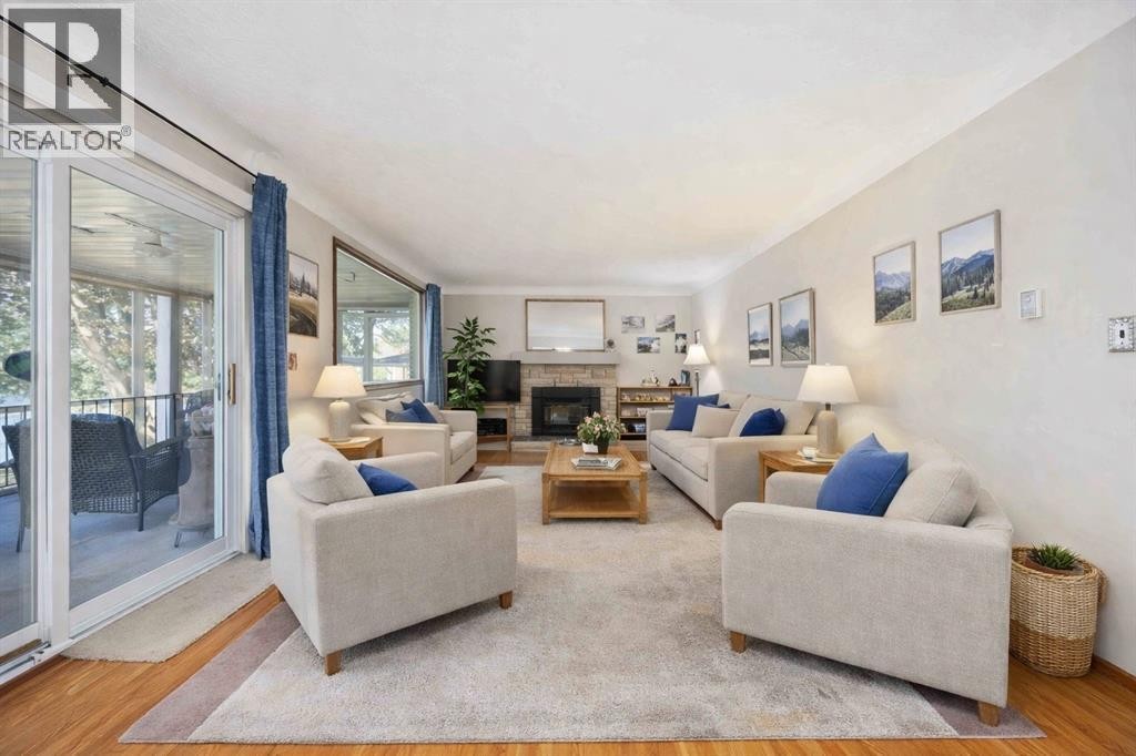 563 Riverside Drive, St Clair, ON