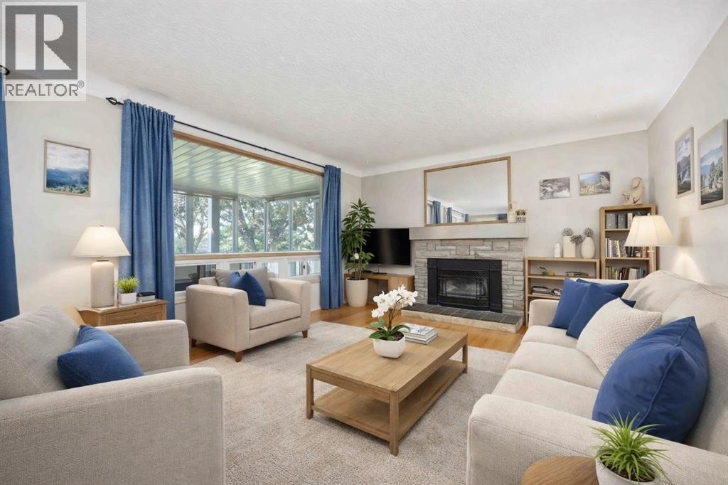 563 Riverside Drive, St Clair, ON