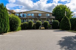 #208-2515 Alexander St Duncan, BC V9L 2W8