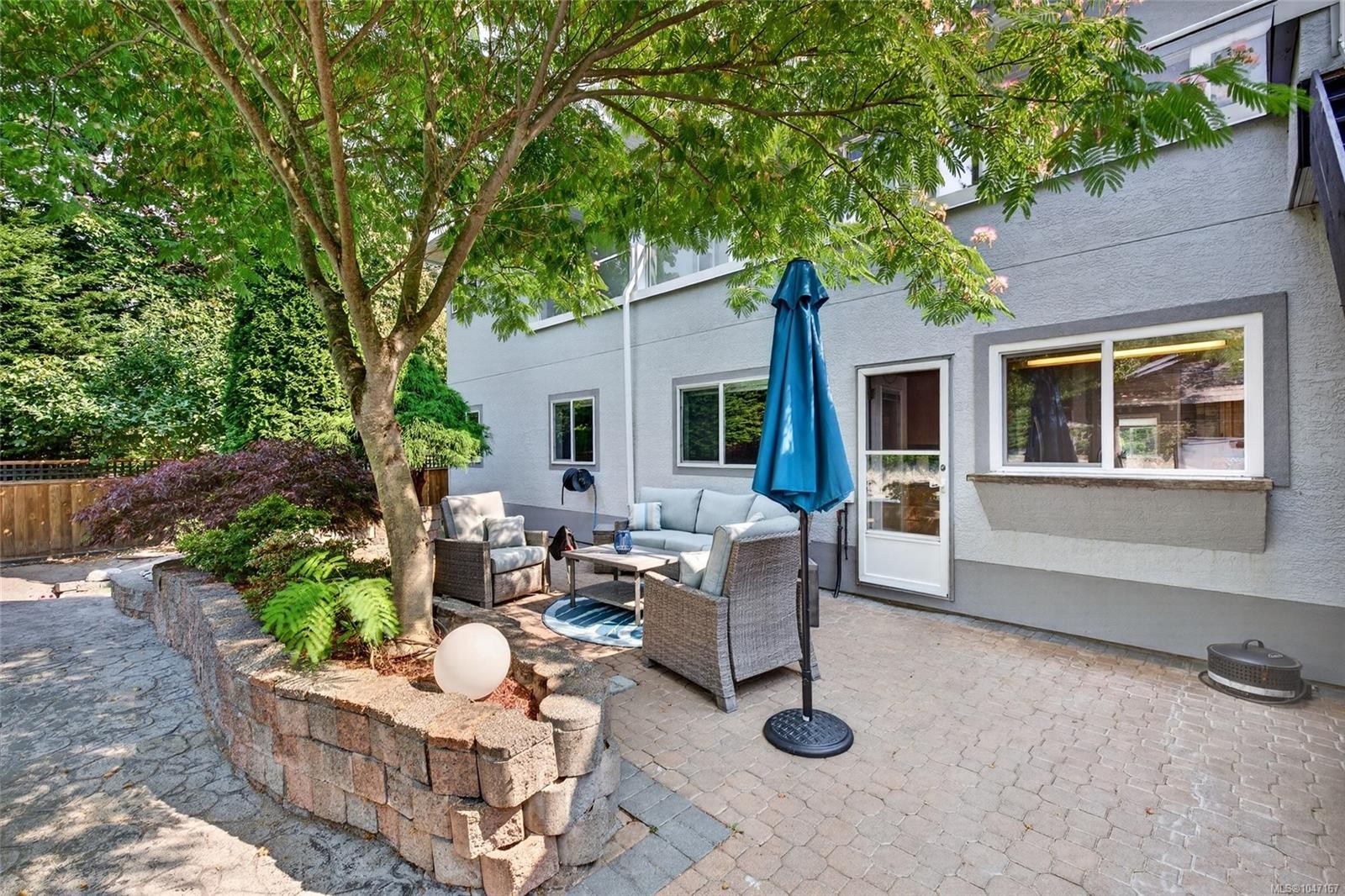 16 Edwards Estates Rd, View Royal, BC