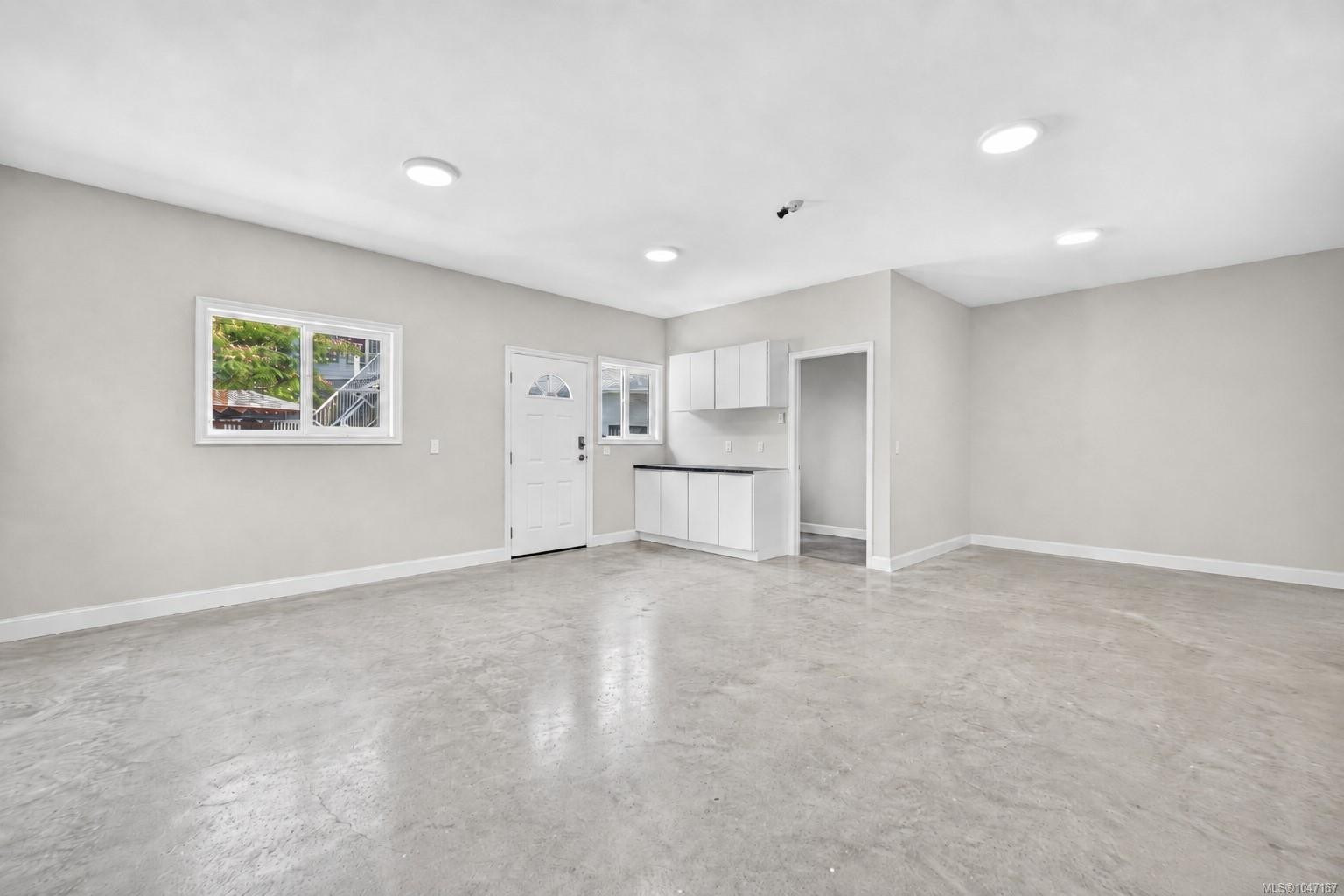 16 Edwards Estates Rd, View Royal, BC