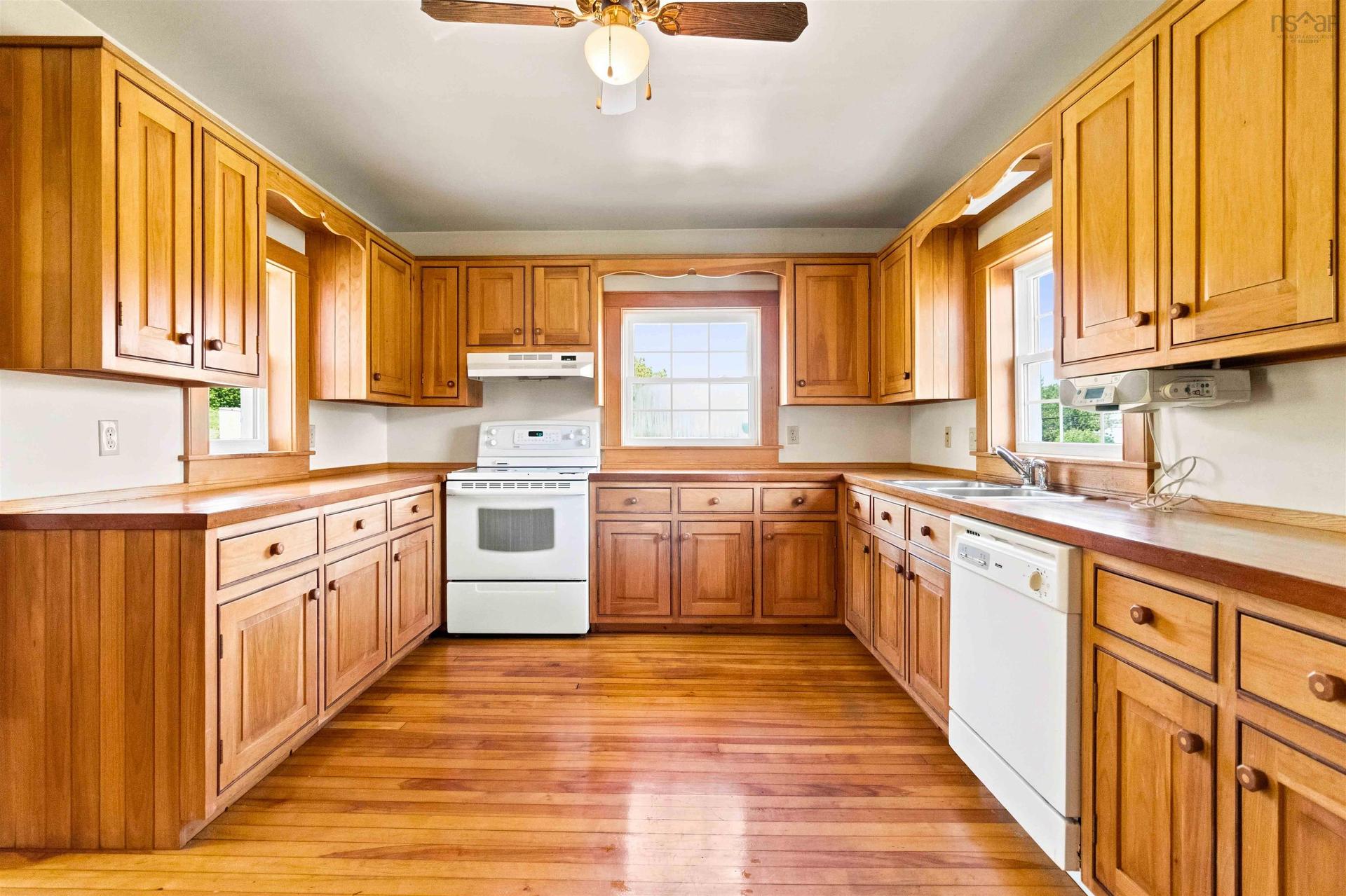 1912 Highway 331, West Lahave, NS