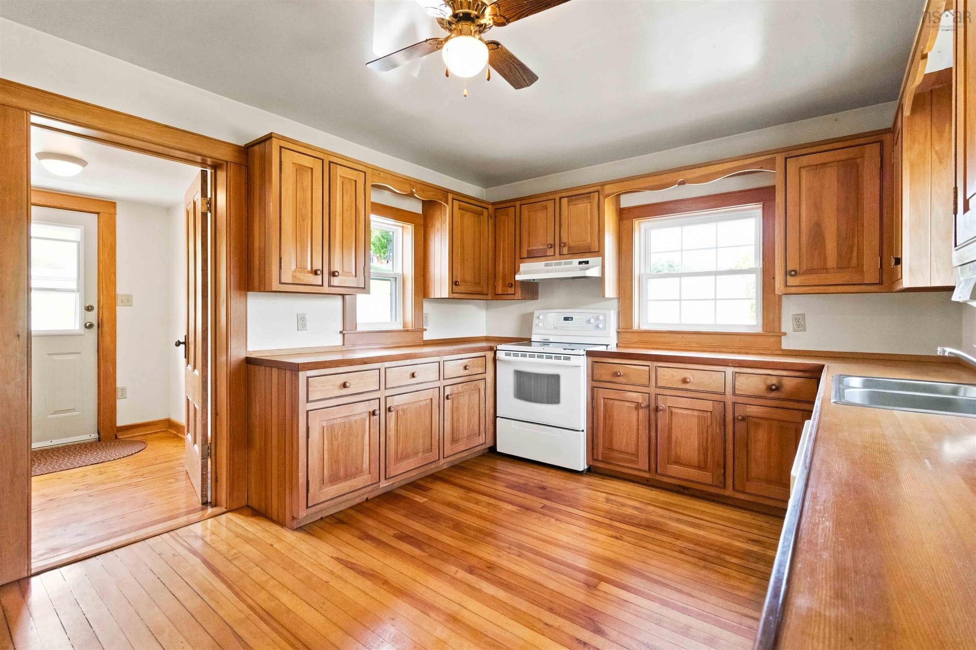 1912 Highway 331, West Lahave, NS