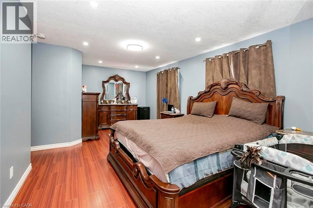 107 Glencliffe Court, Kitchener, ON