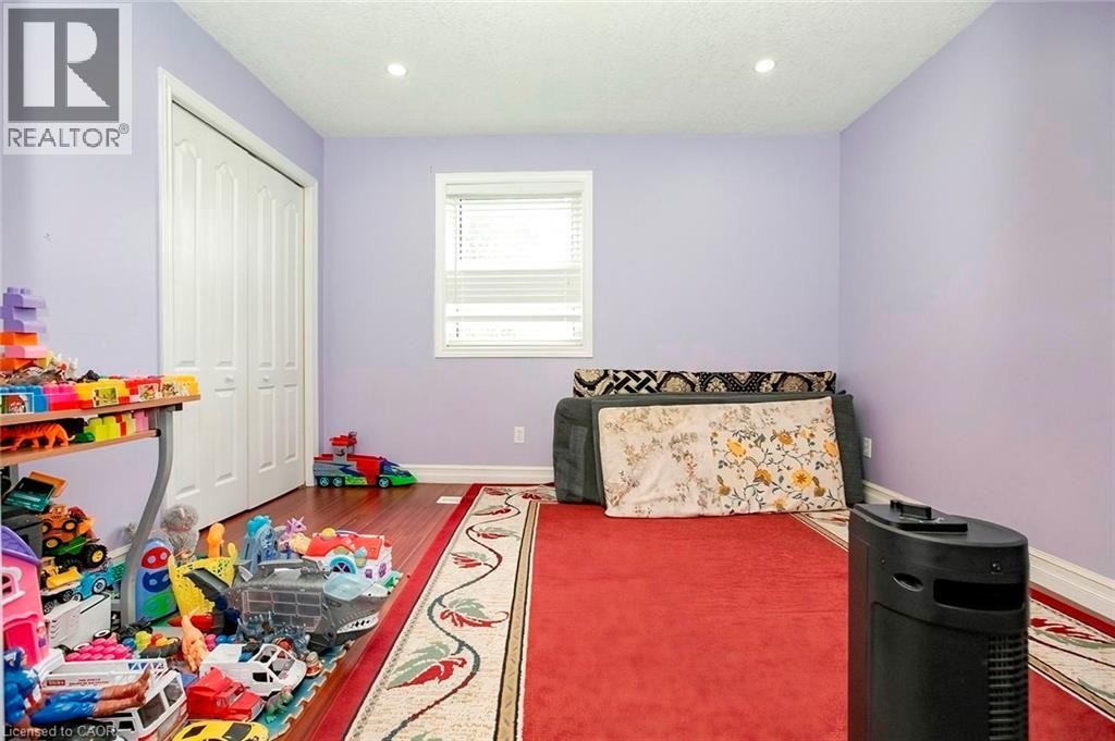 107 Glencliffe Court, Kitchener, ON
