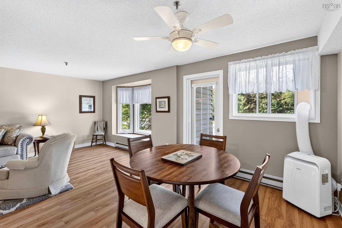 211 15 Knightsridge Drive, Halifax, NS