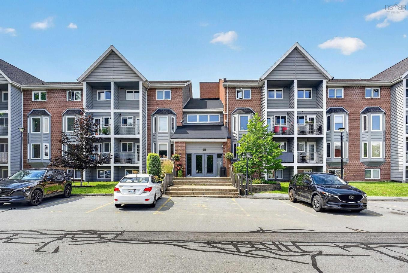 211 15 Knightsridge Drive, Halifax, NS