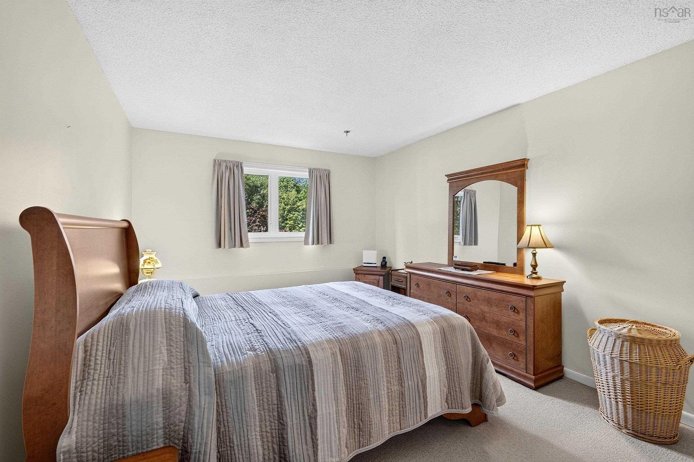 211 15 Knightsridge Drive, Halifax, NS
