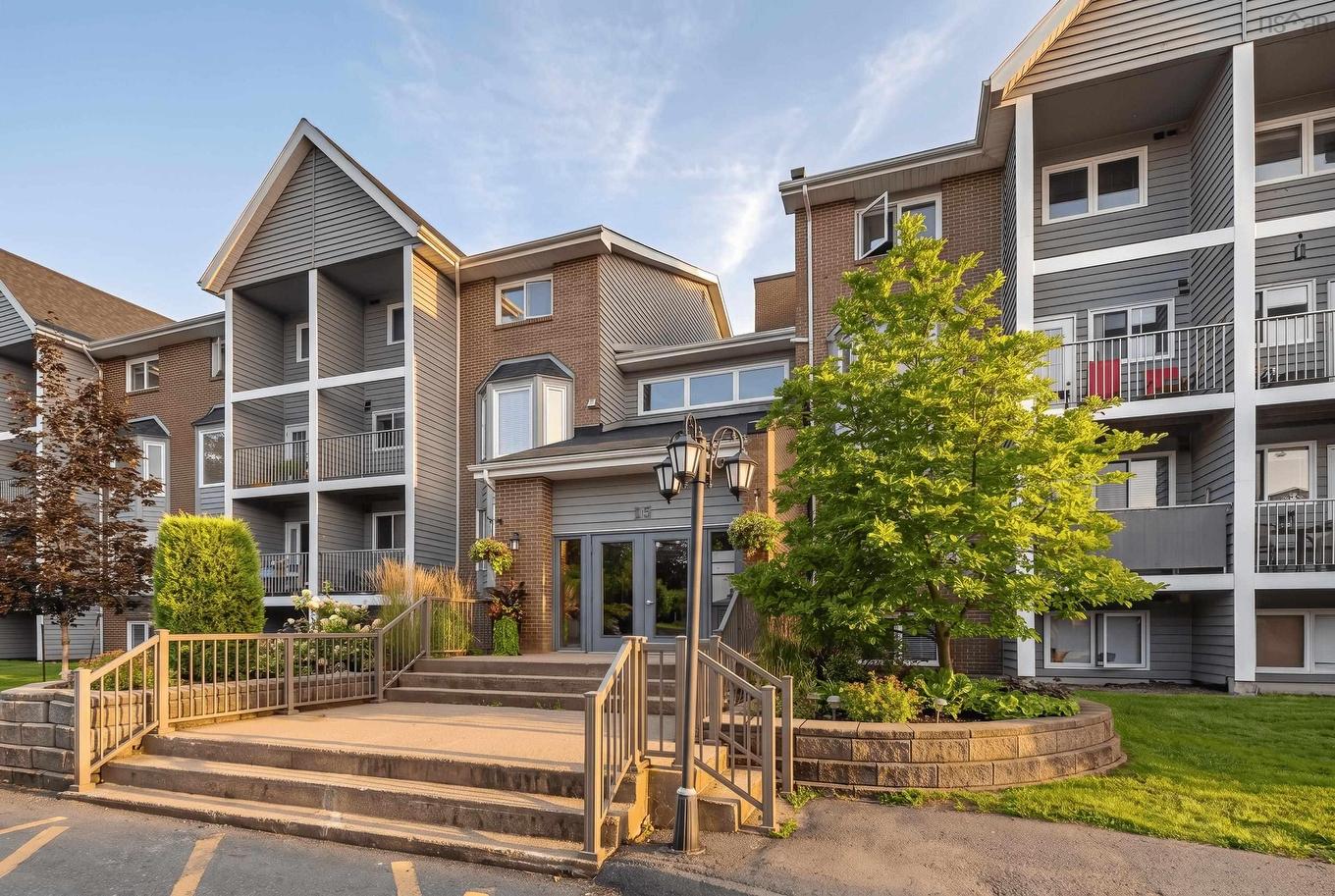 211 15 Knightsridge Drive, Halifax, NS