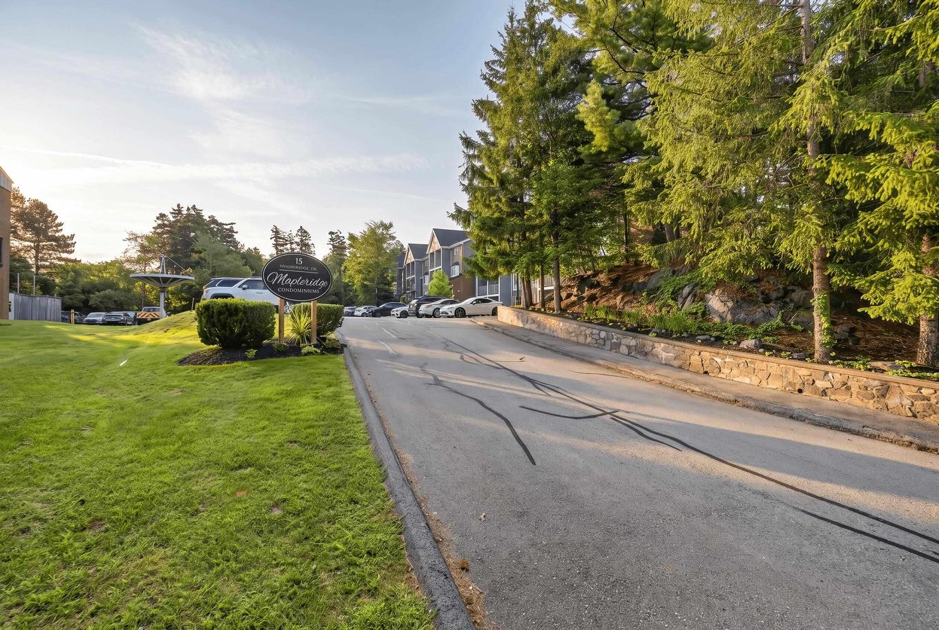 211 15 Knightsridge Drive, Halifax, NS