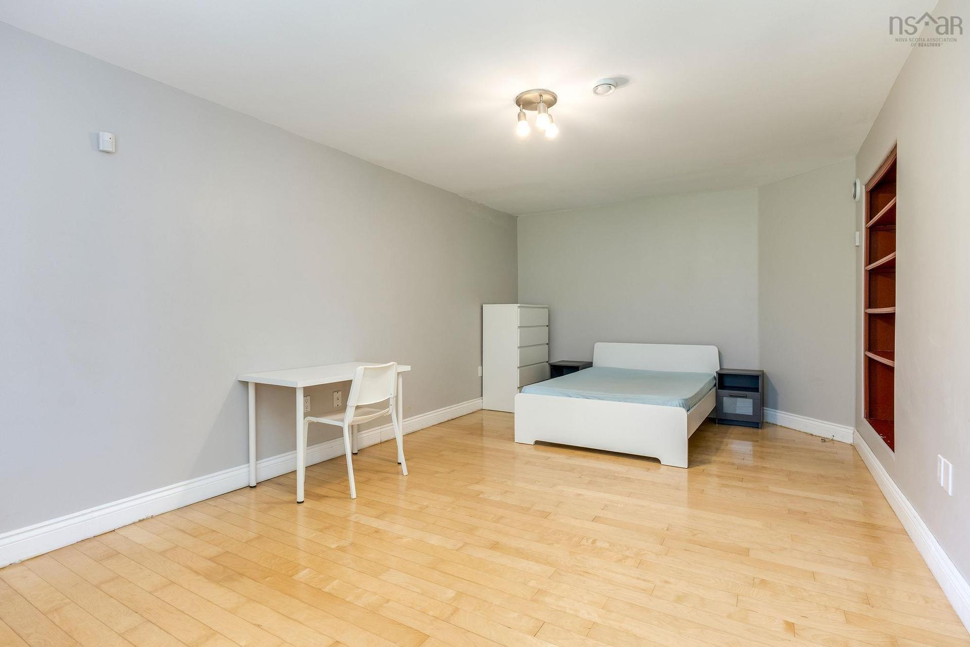 8 Wembley Place, Halifax, NS