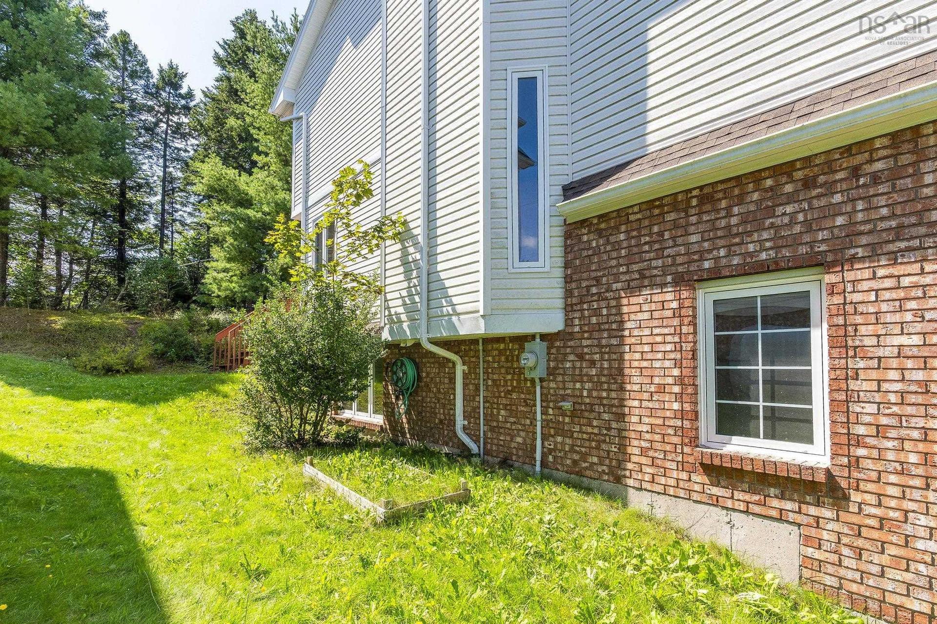 8 Wembley Place, Halifax, NS