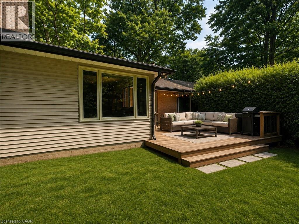 44 Colquhoun Crescent, Hamilton, ON