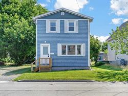 37 Pierce Street North Sydney, NS B2A 1M7