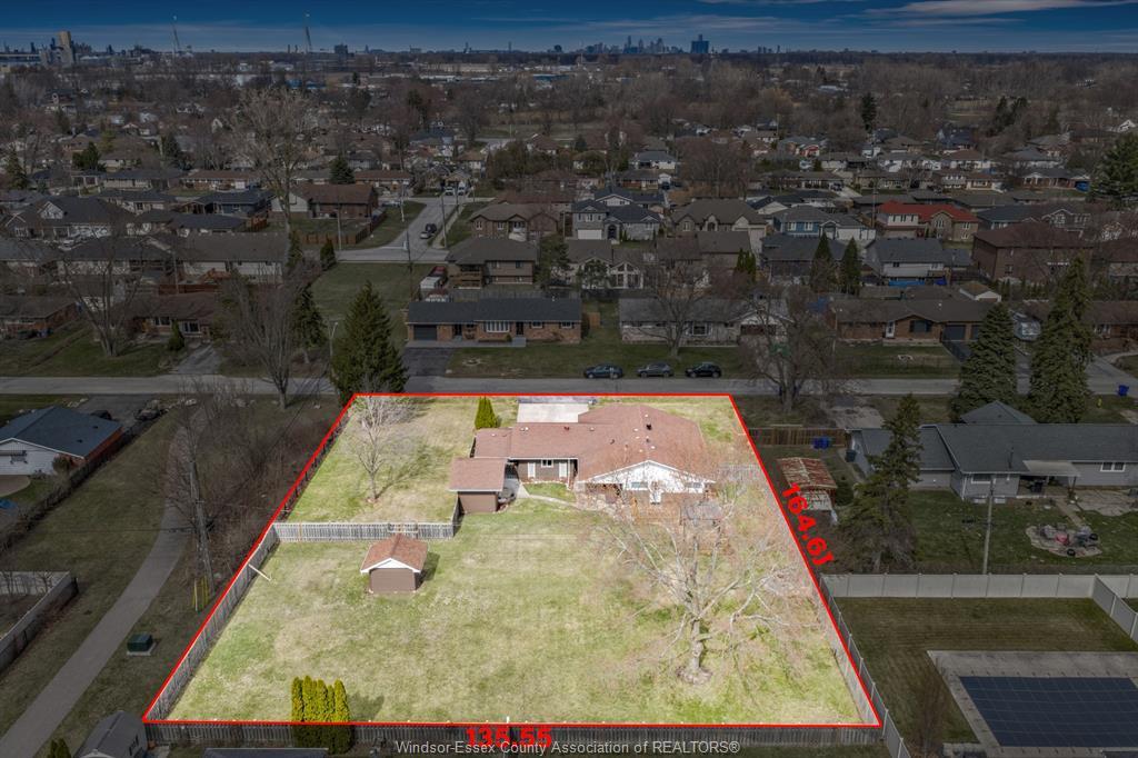 180 Elsworth, Lasalle, ON