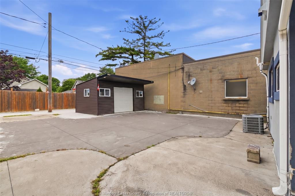 3453 Walker Road, Windsor, ON