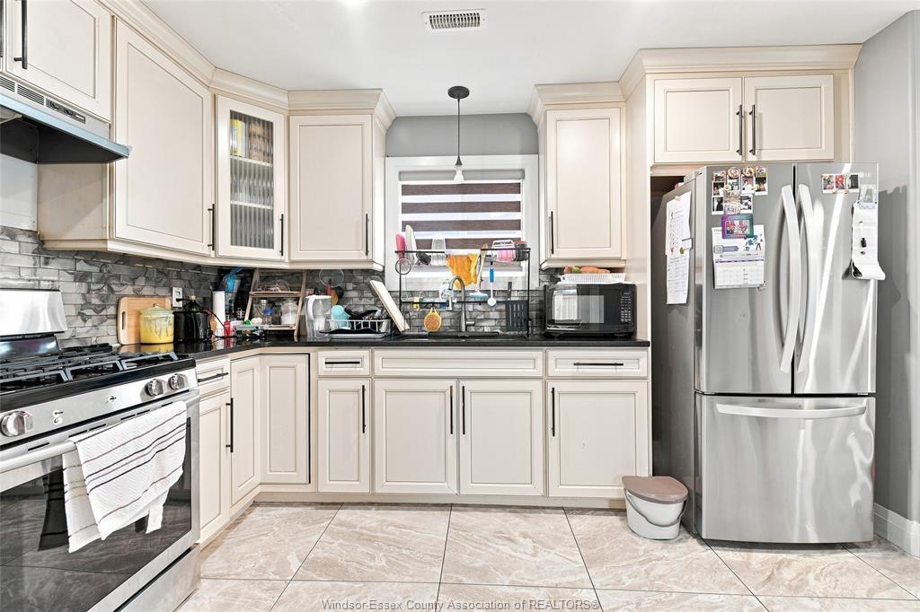 3457 Walker Road, Windsor, ON
