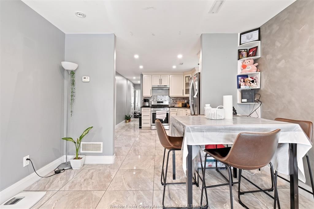 3457 Walker Road, Windsor, ON