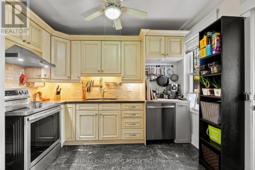 260 Stinson Crescent, Hamilton, ON 