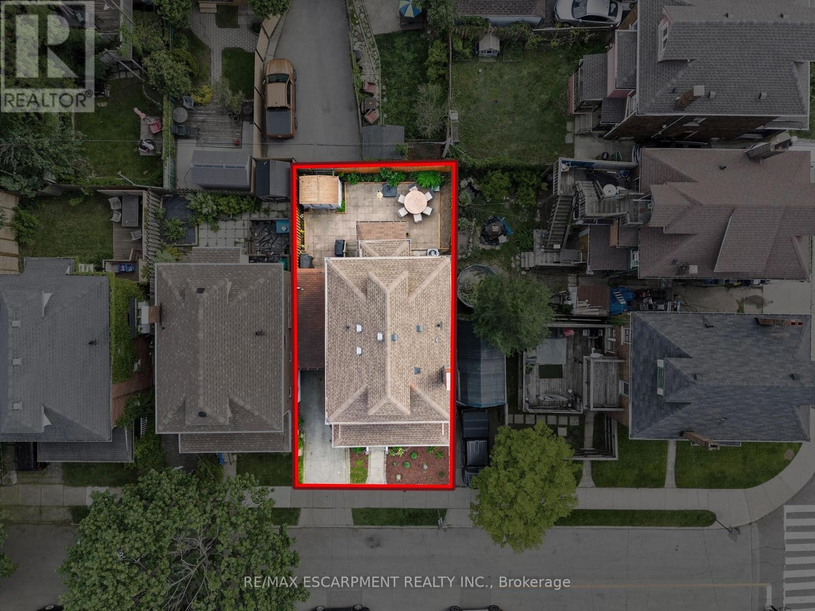 Approximate lot lines - 260 Stinson Crescent, Hamilton, ON