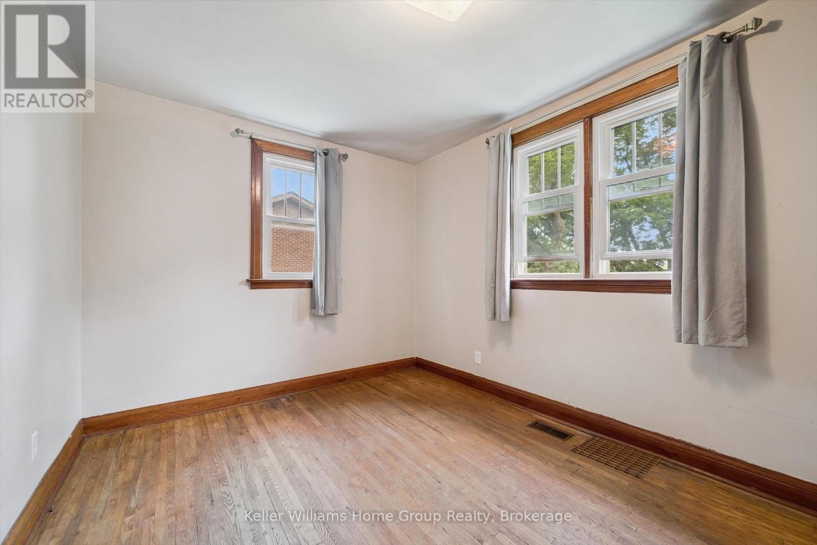 20 Water Street W, Centre Wellington (Elora/Salem), ON