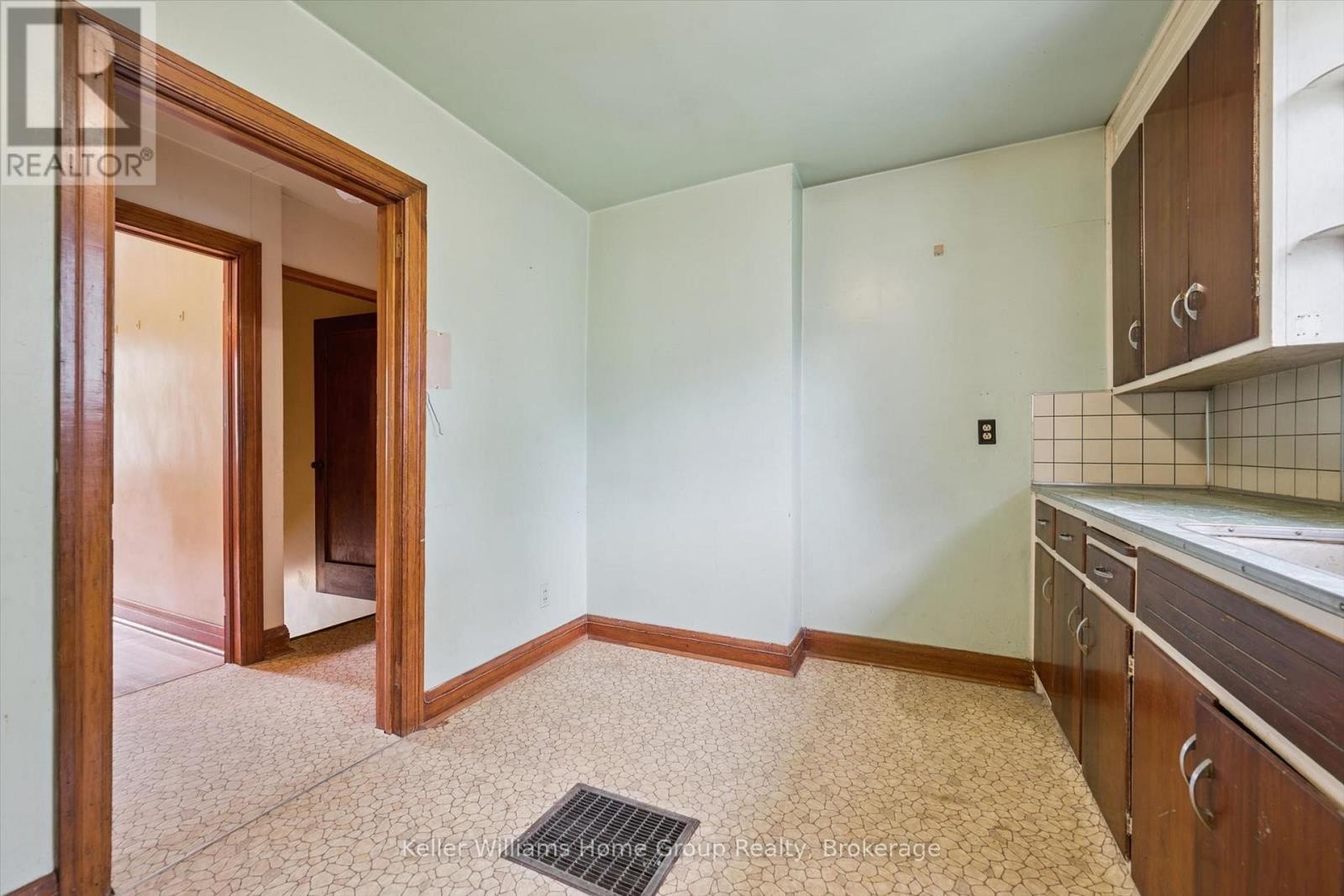 20 Water Street W, Centre Wellington (Elora/Salem), ON