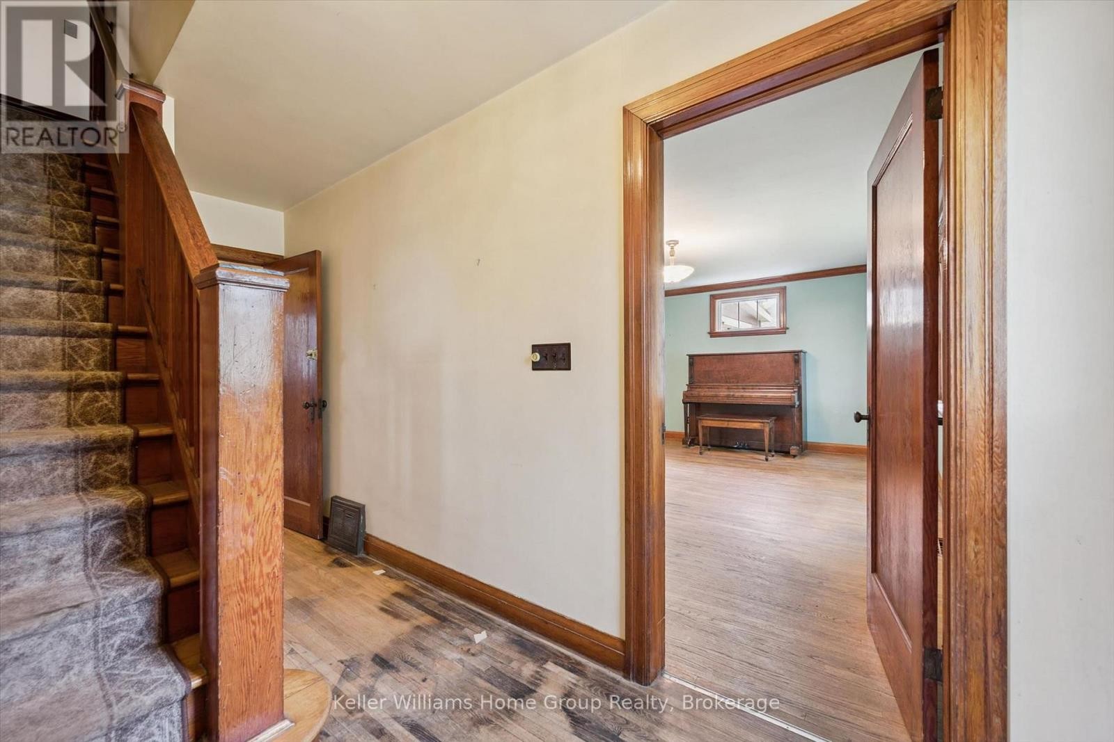 20 Water Street W, Centre Wellington (Elora/Salem), ON