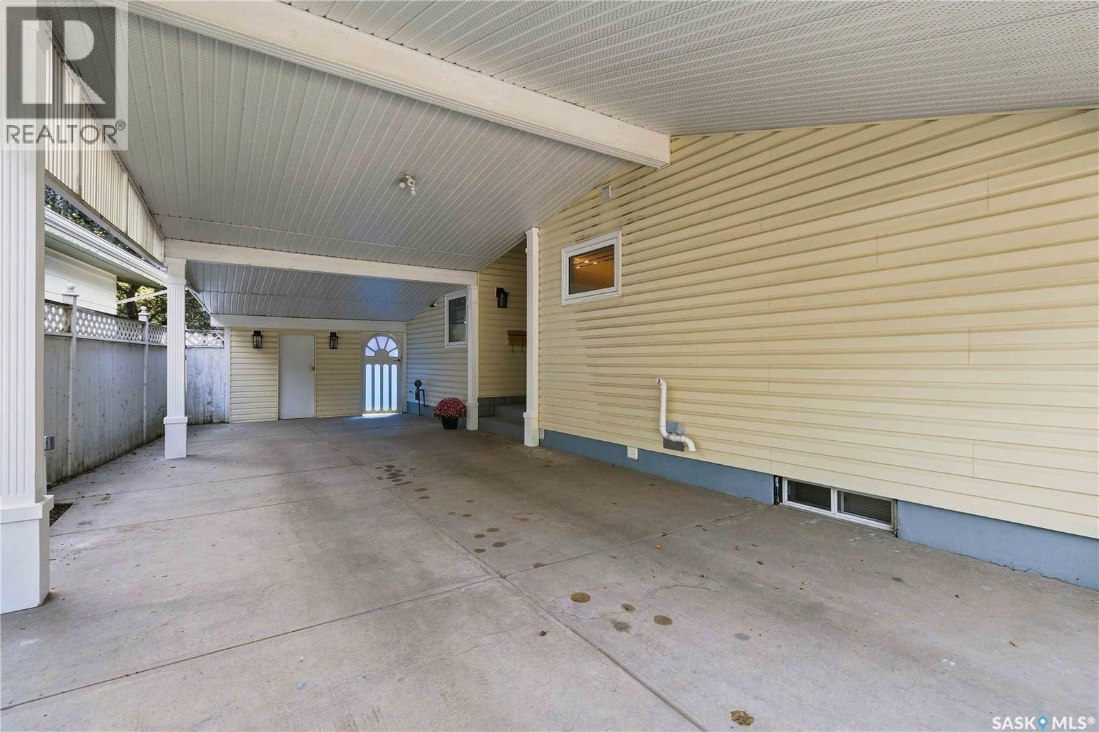 6 Murphy Crescent, Saskatoon, SK
